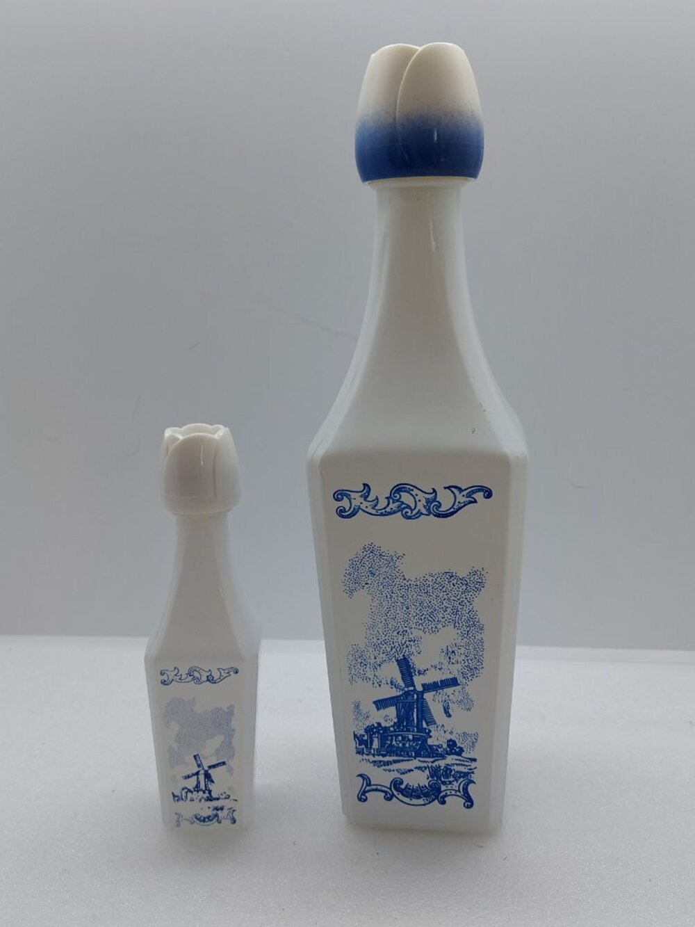 2 Vintage Vandermint Decanter Empty Bottle White Milk Glass Blue Windmill - Picture 5 of 11